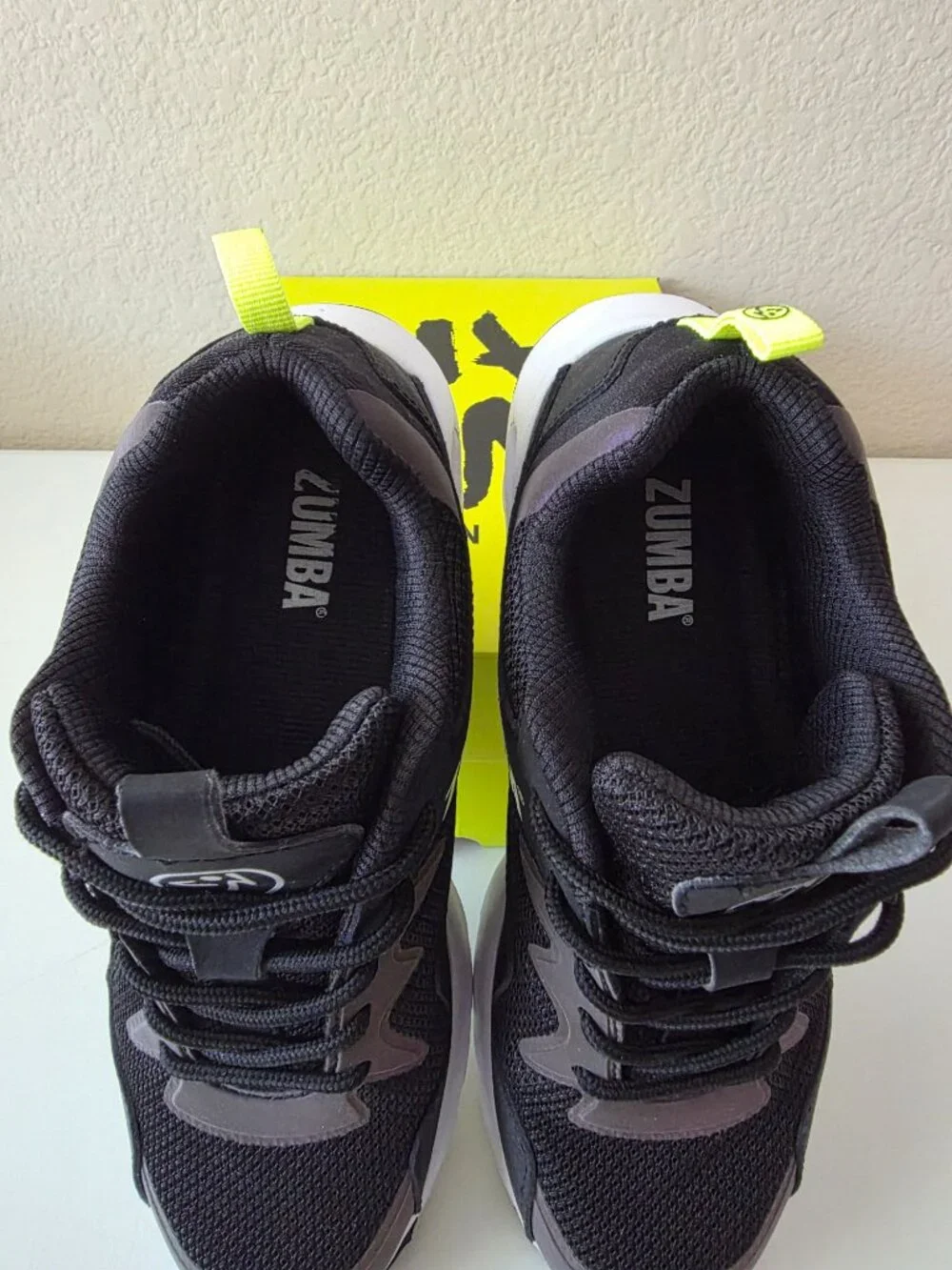 Zumba Air Classic Sneaker Shoes Women 7.5 Black